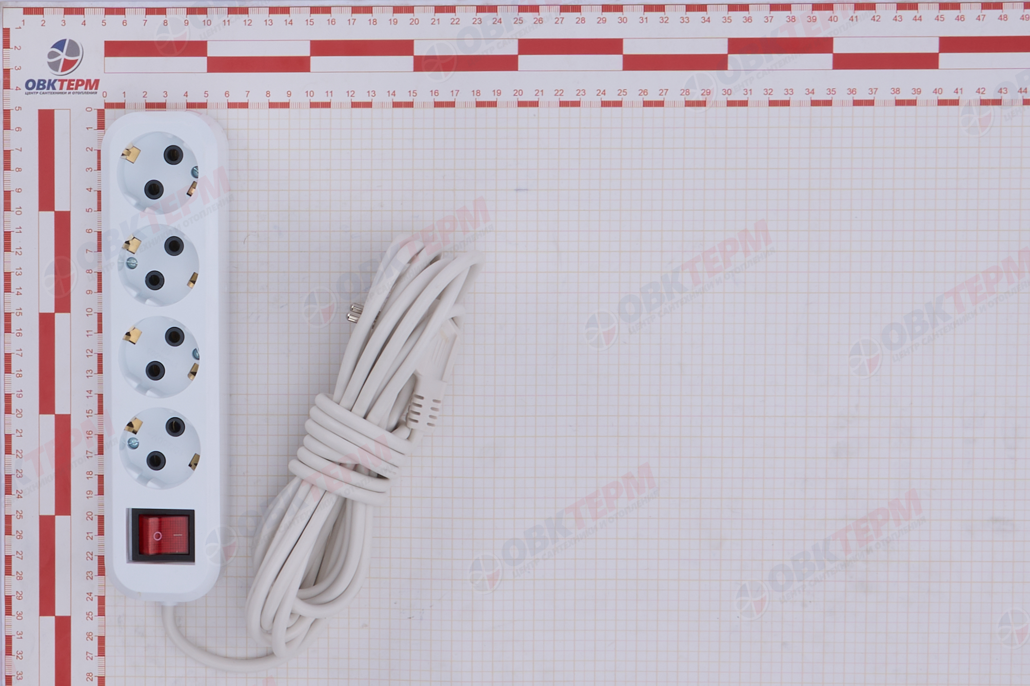 Удлинитель четырехместный с/з с выключателем, 3x0,75, 5м, серия Home, STEKKER HM03-41-05, белый - миниатюра №9