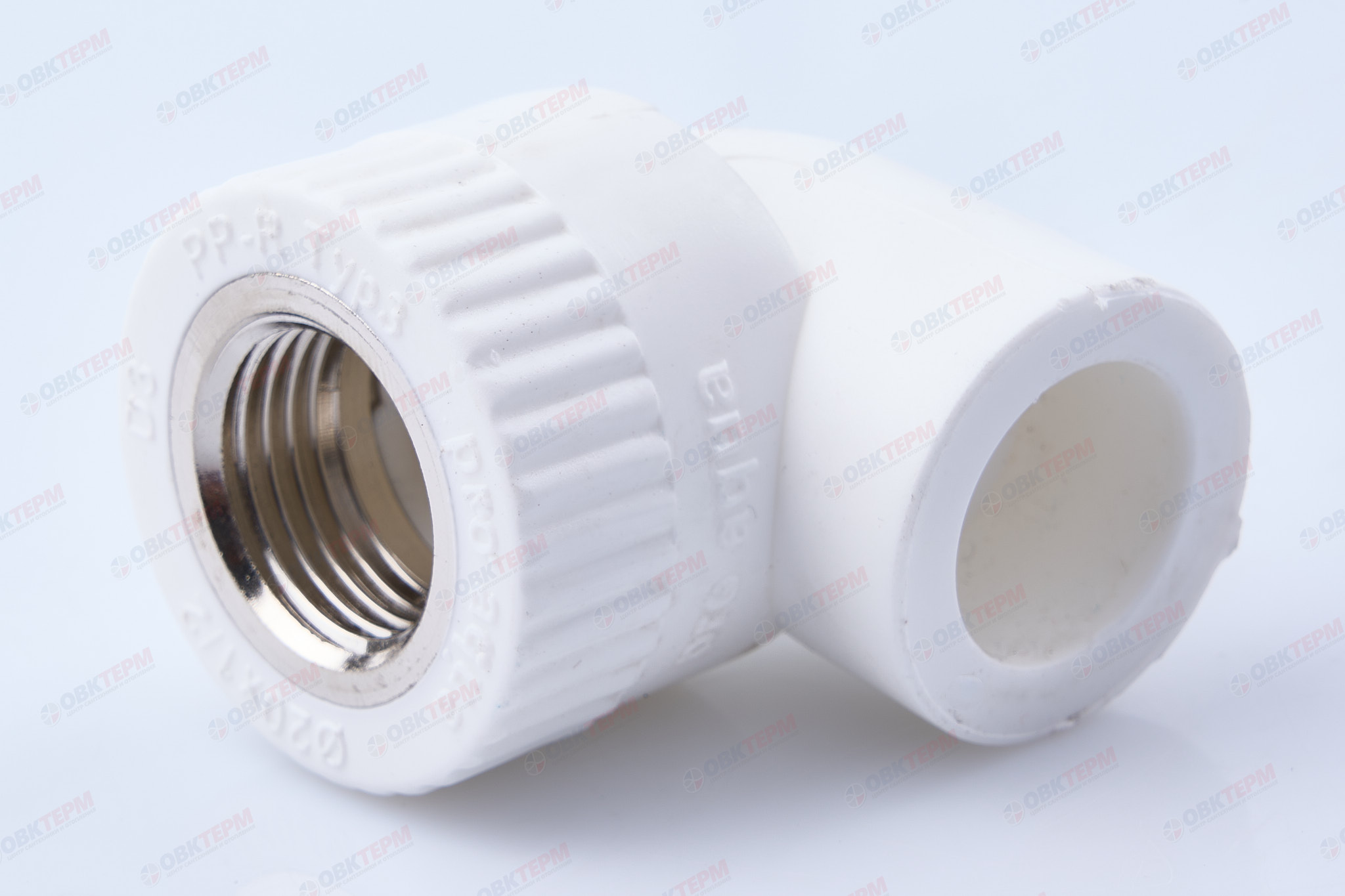 Угол с МРВ  20 * 1/2"   БЕЛЫЙ   (PRO AQUA)    (150/10) - Изображение №1