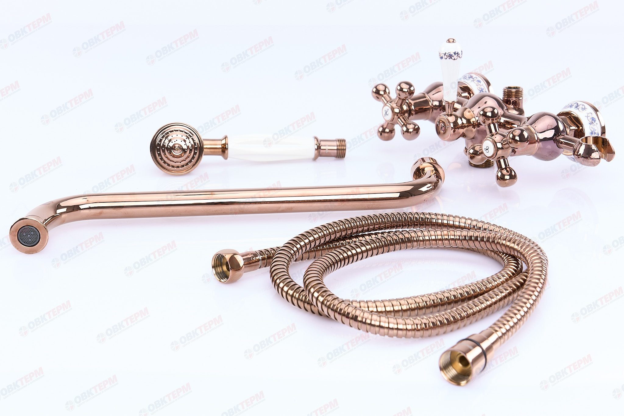 Смеситель д/ванны, красное золото, керам/буксы, излив 350мм, лейка 1 реж., G2265-3,  GAPPO - Изображение №4