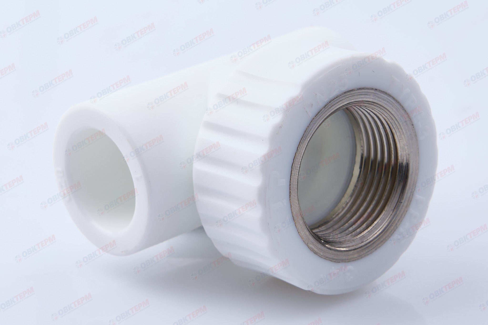 Тройник с МРВ 20 * 3/4" * 20    БЕЛЫЙ PP-R   (RTP)     (60/15) - Изображение №1