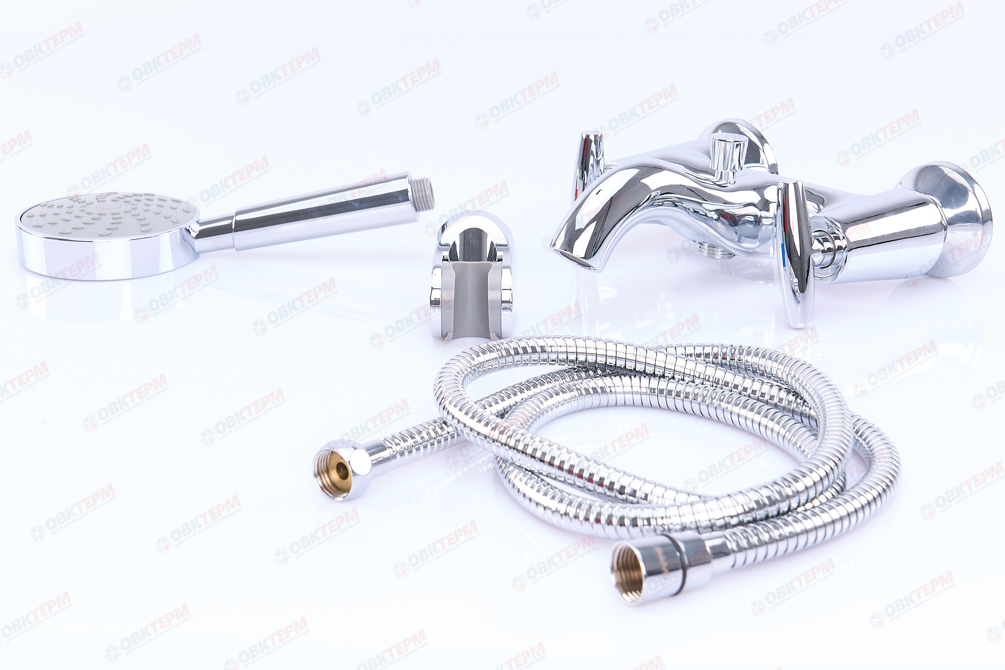 Смеситель д/ванны хром  G3031 *  (короткий гусак, перекл. на гусаке, п/об)  GAPPO - Изображение №3