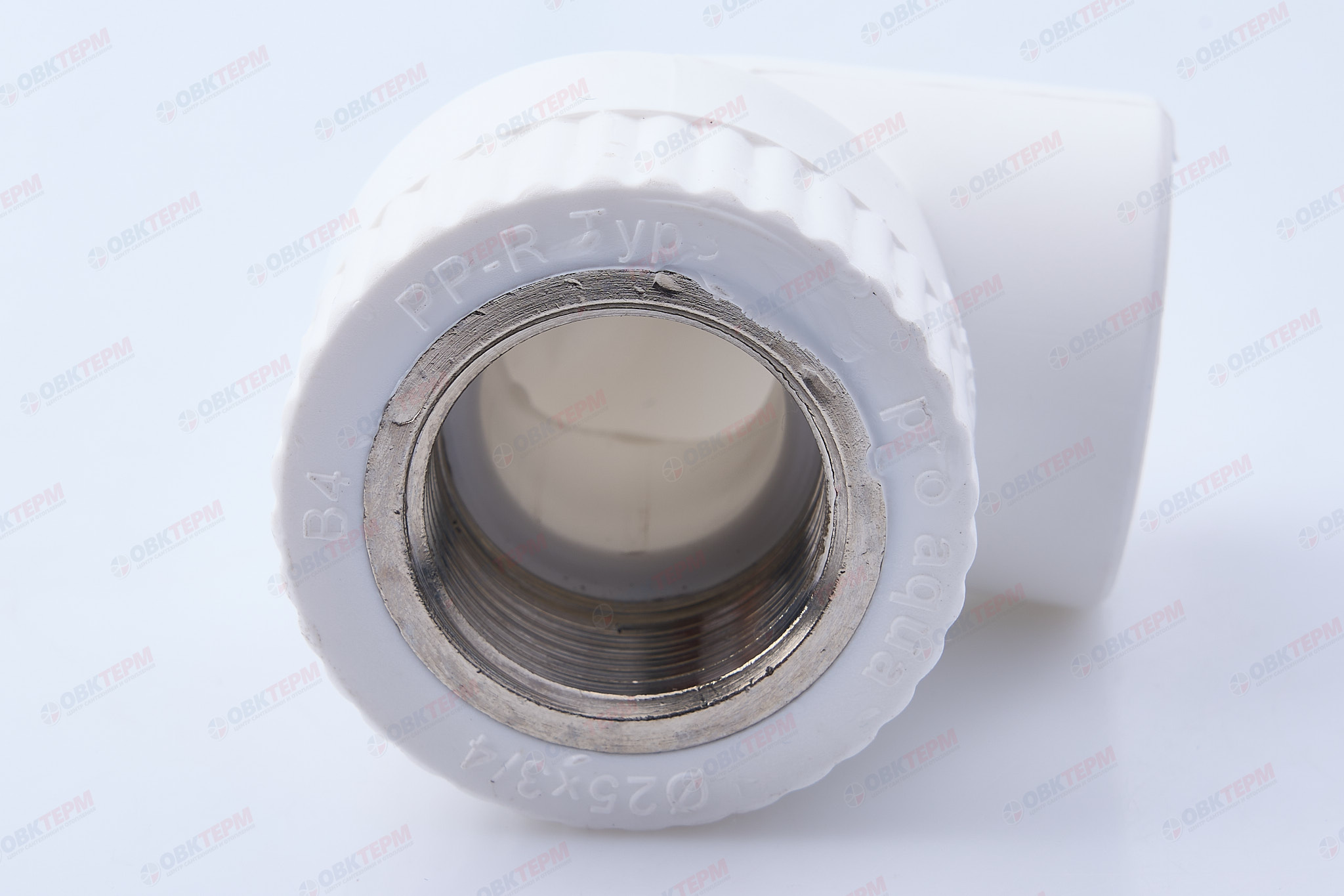 Угол с МРВ  25 * 3/4"   БЕЛЫЙ   (PRO AQUA)     (100/10) - миниатюра №3