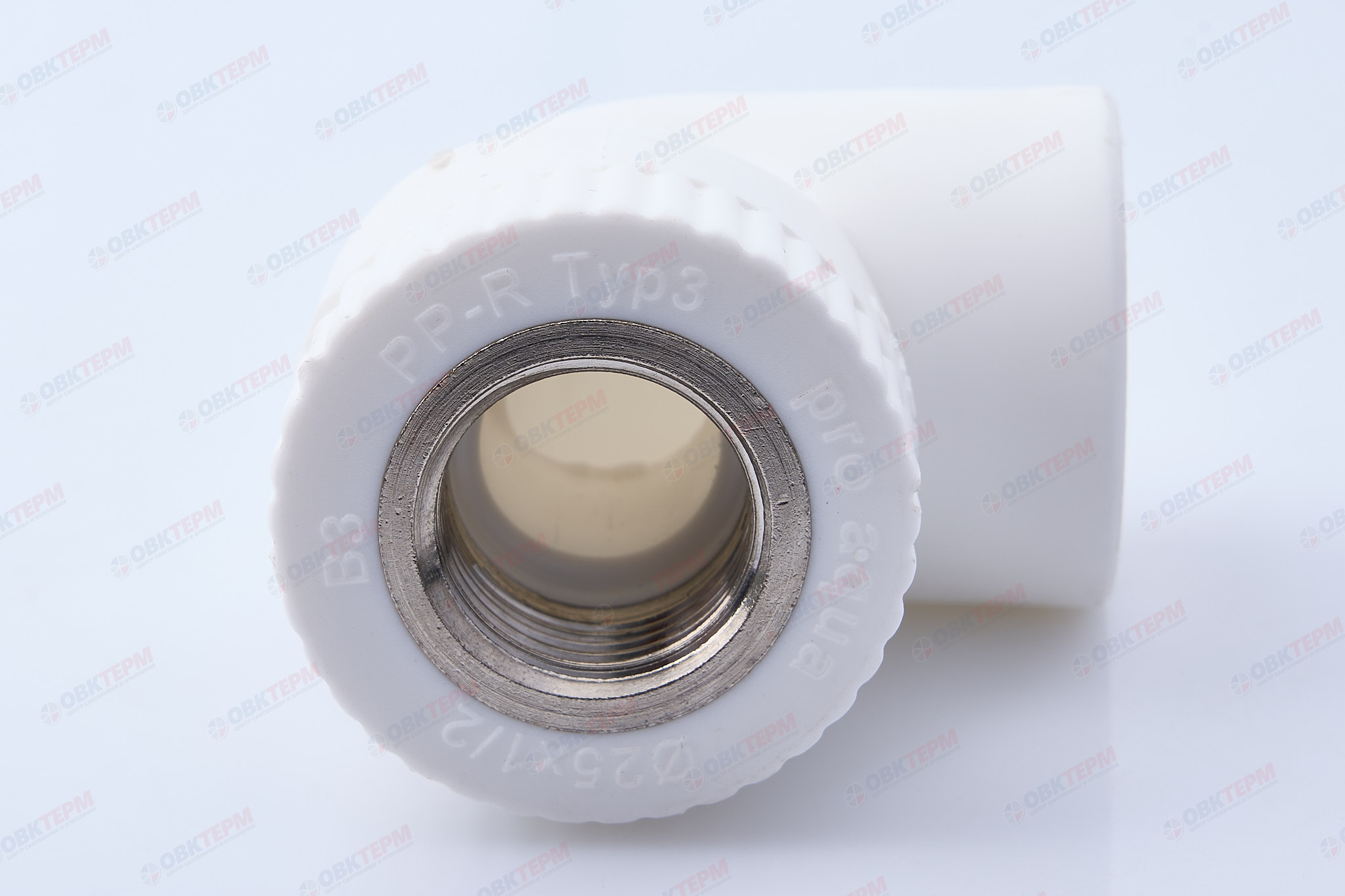 Угол с МРВ  25 * 1/2"    БЕЛЫЙ   (PRO AQUA)      (100/10) - миниатюра №3