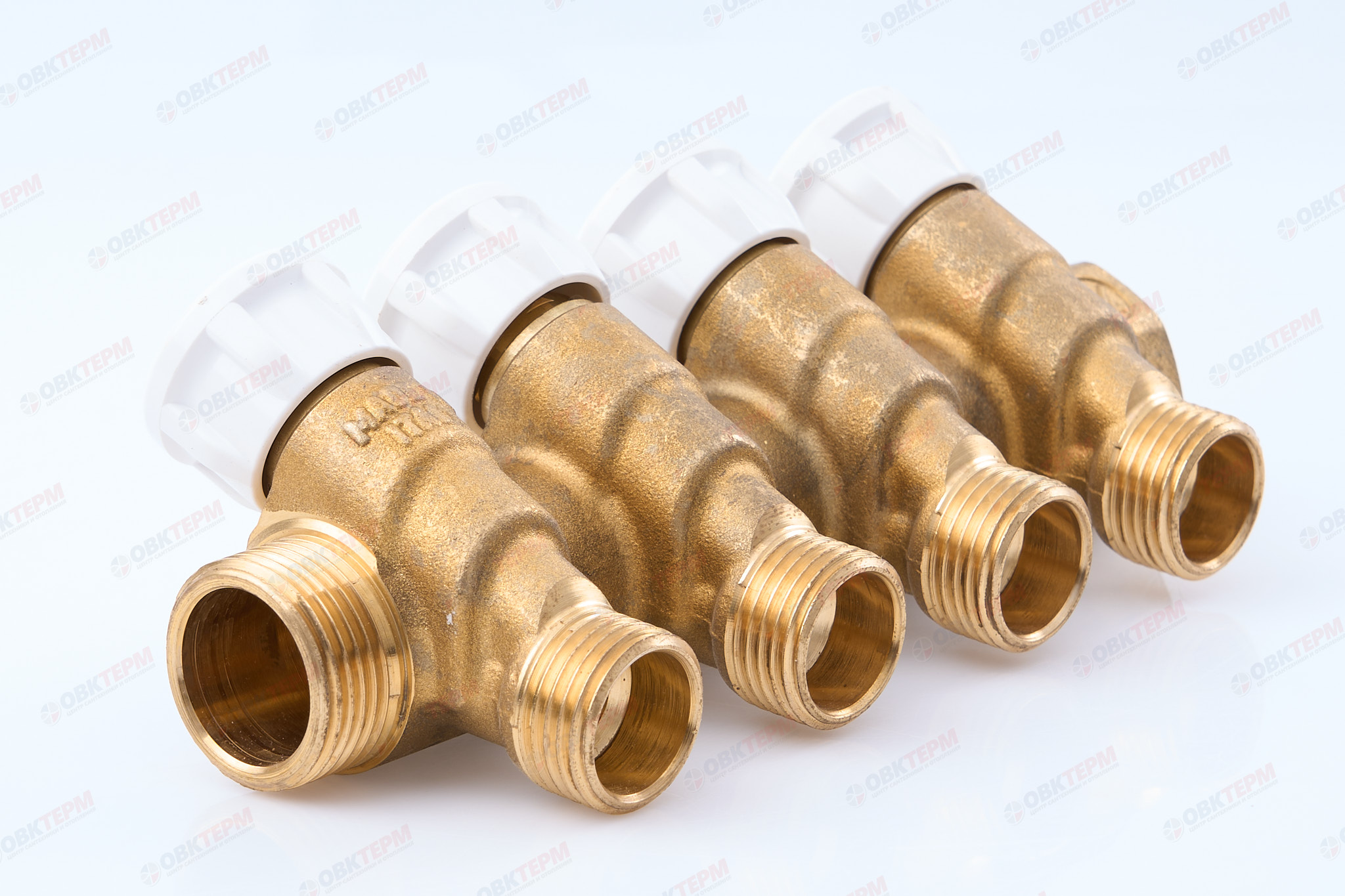 Коллектор вентильный 3/4" х 1/2" х 4 выхода   GIACOMINI - Изображение №1