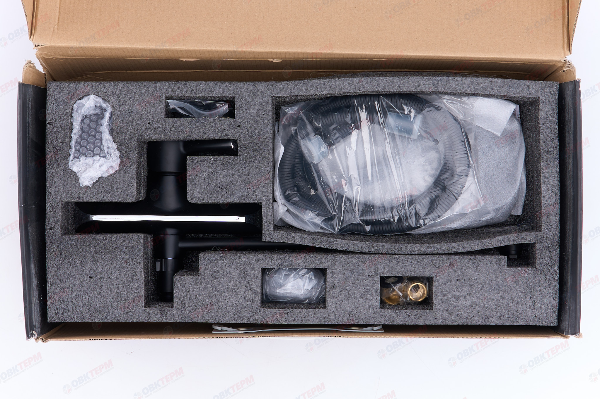 Смеситель д/ванны GAPPO G2203-6 латунь /черный /Ø40мм, излив 350мм, лейка 3 реж - миниатюра №7