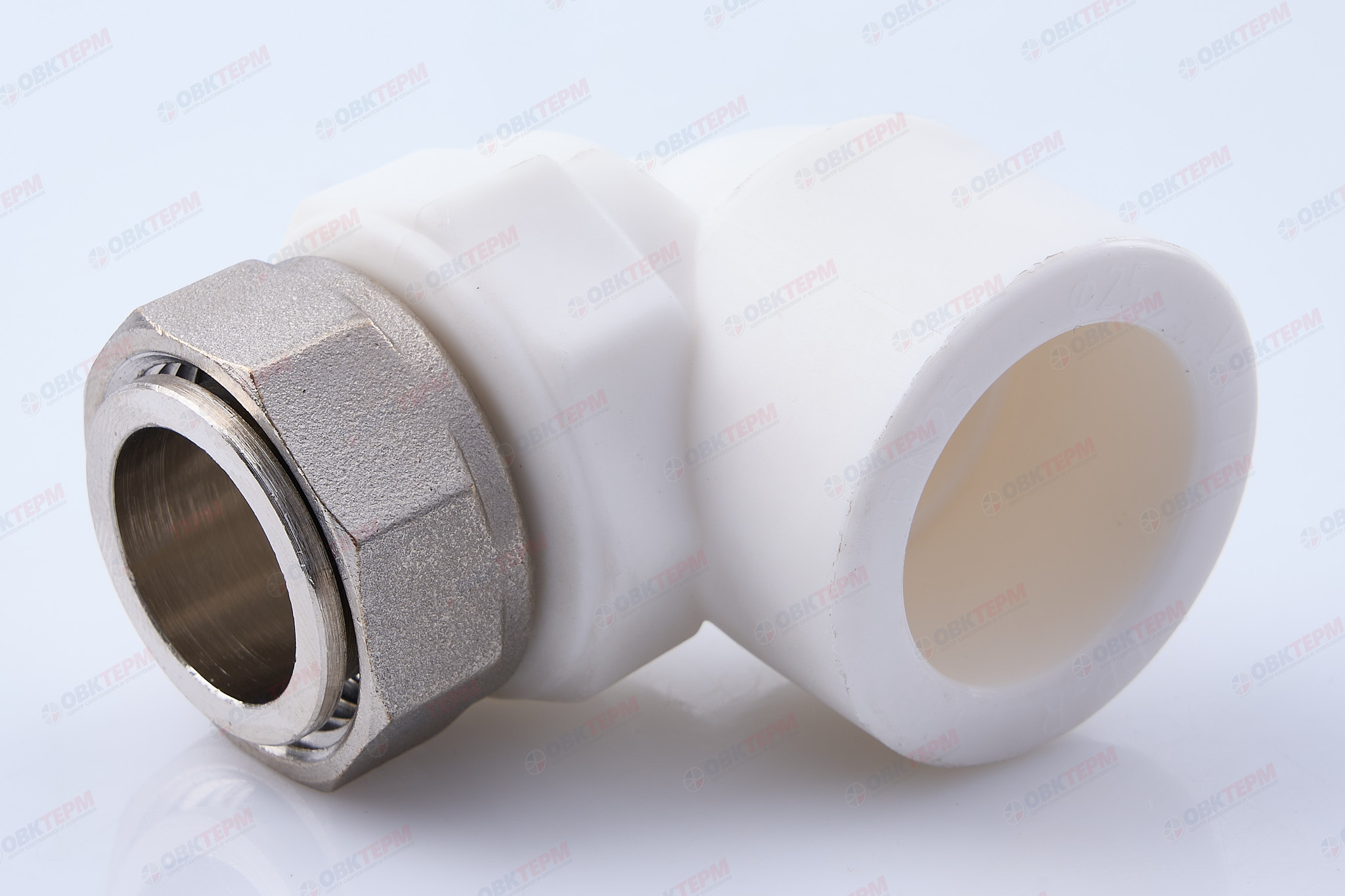 Угольник с накидной гайкой 25*3/4     (Valtec )   (10шт/200ящ) - Изображение №1