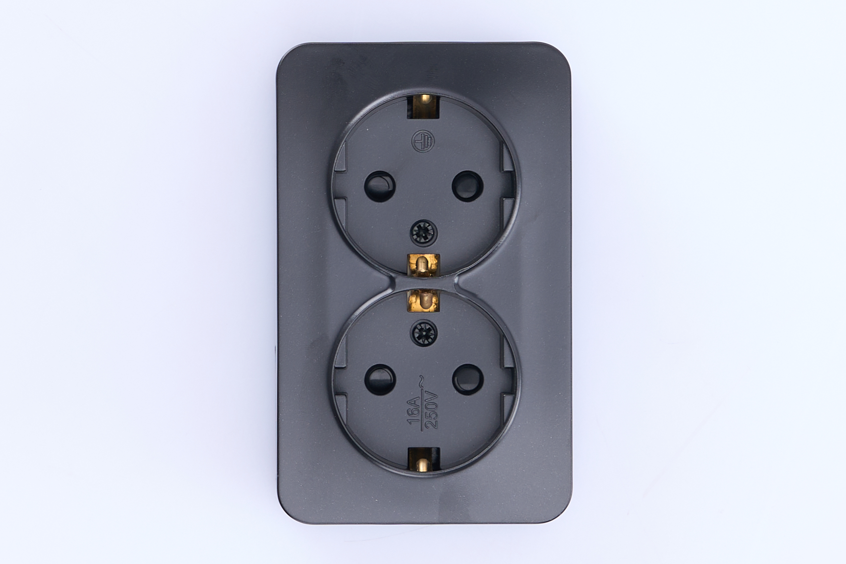 Розетка 2-местная с/з открытой установки, 250В, 16А, IP20, серия София,черный матовый MST16-12-05 - Изображение №3