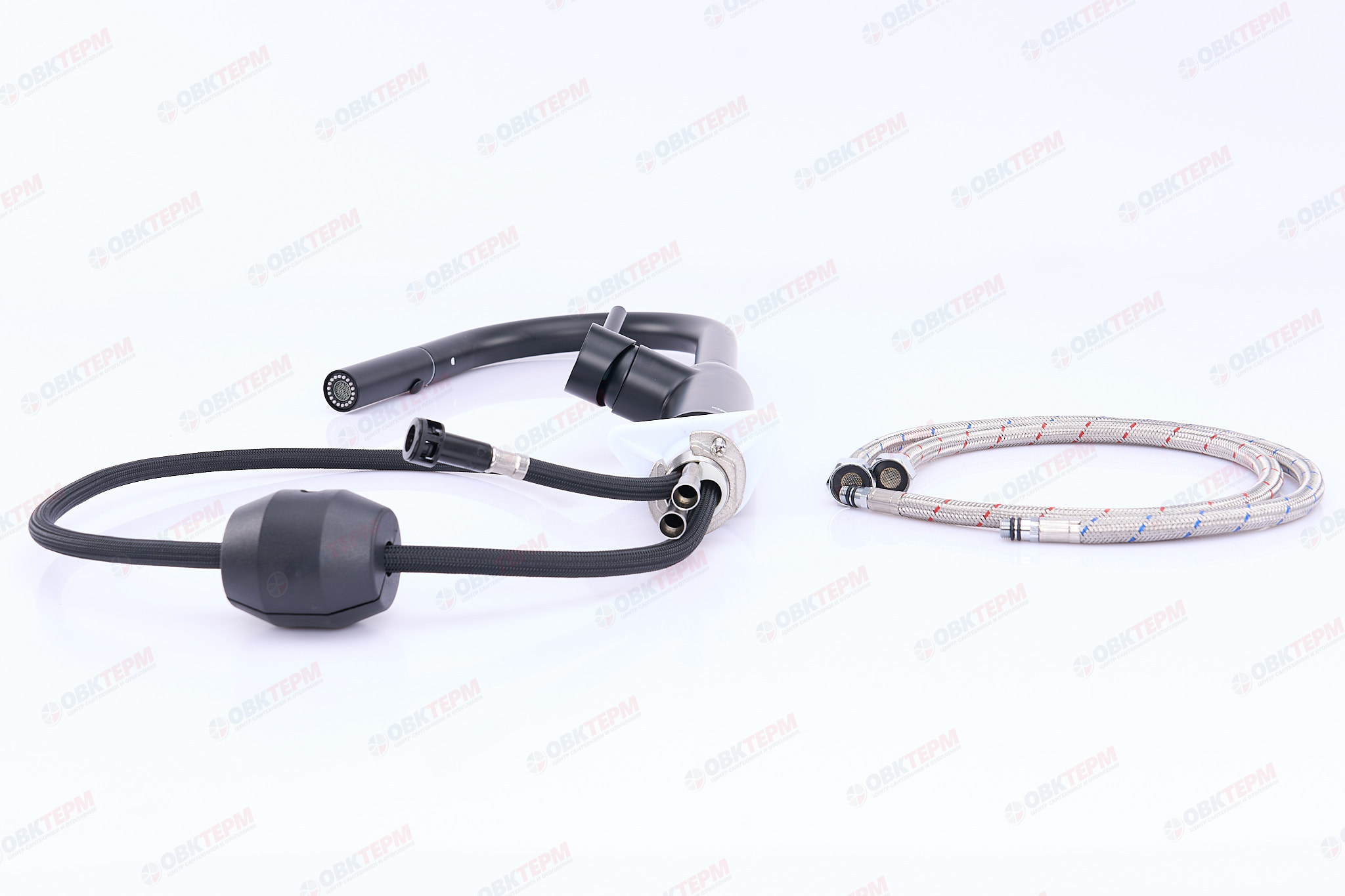 Смеситель д/кухни KOER KI-70004-05 /нерж. сталь SUS304 с выдвижн. изливом (Цвет черный) (8шт/ящ) - Изображение №4