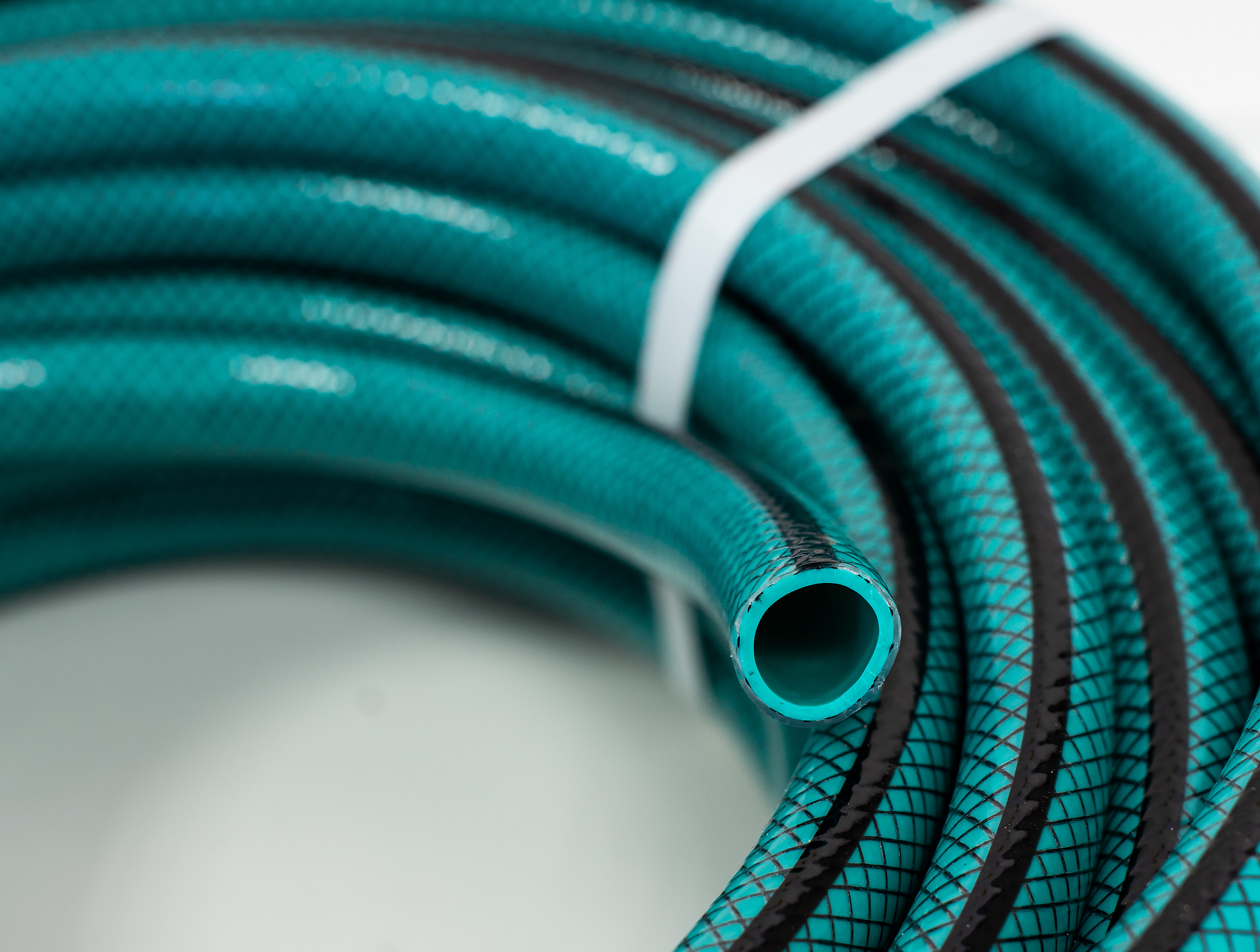 Шланг поливочный ПВХ "Horke" силикон бирюзовый с черной полосой  армир. 3-х слойный 3/4 (50 м) - миниатюра №3