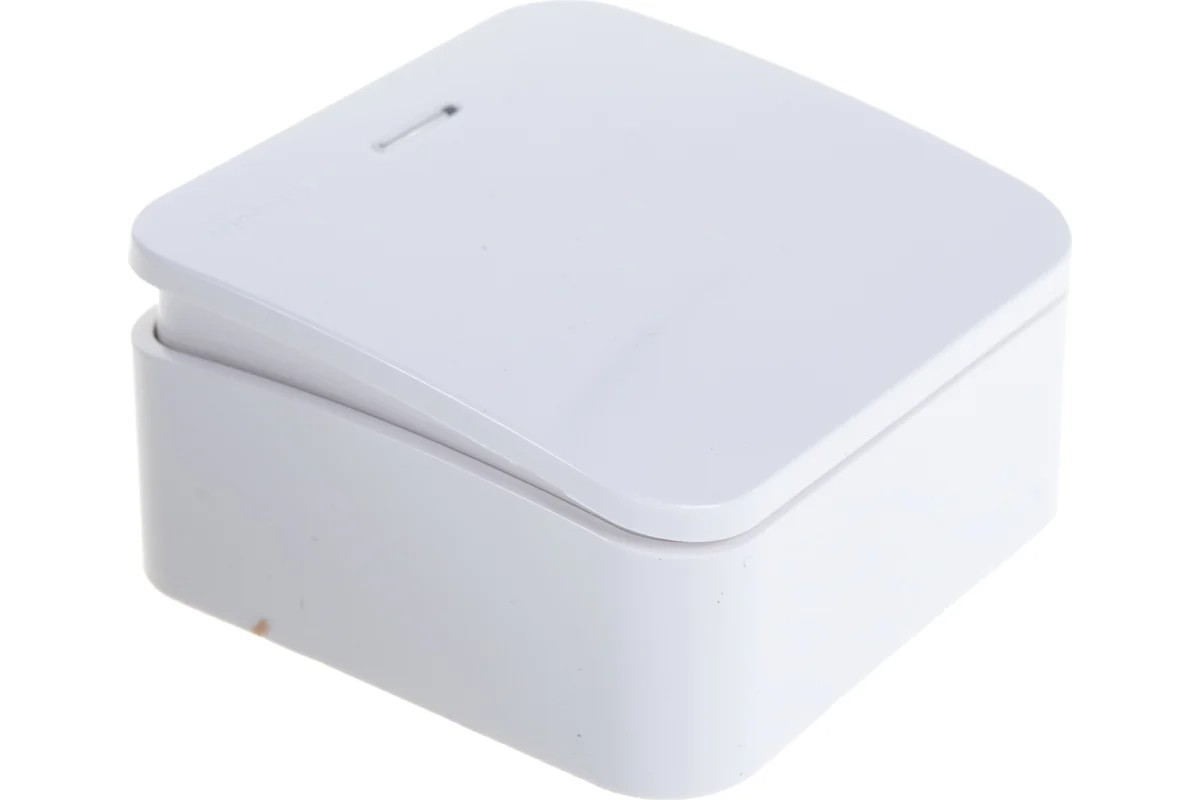 Переключатель проходной 1-клавишный 10А IP20 с подсв. с изол.пласт. белый Blanca System Electriс - Изображение №3