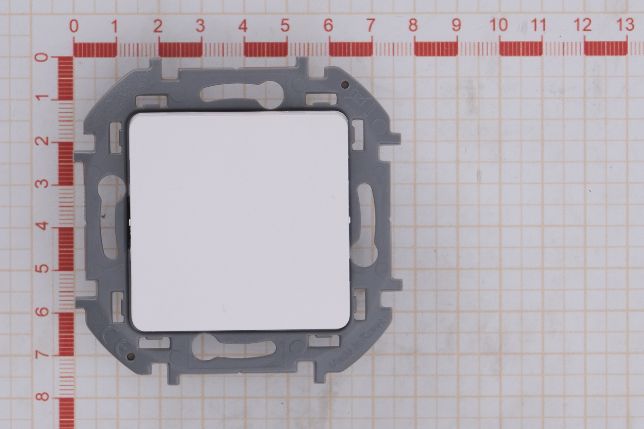 Выключатель 1-клавишный механизм Белый 10АХ 10А IP20 IEK Inspiria (Legrand) - миниатюра №8