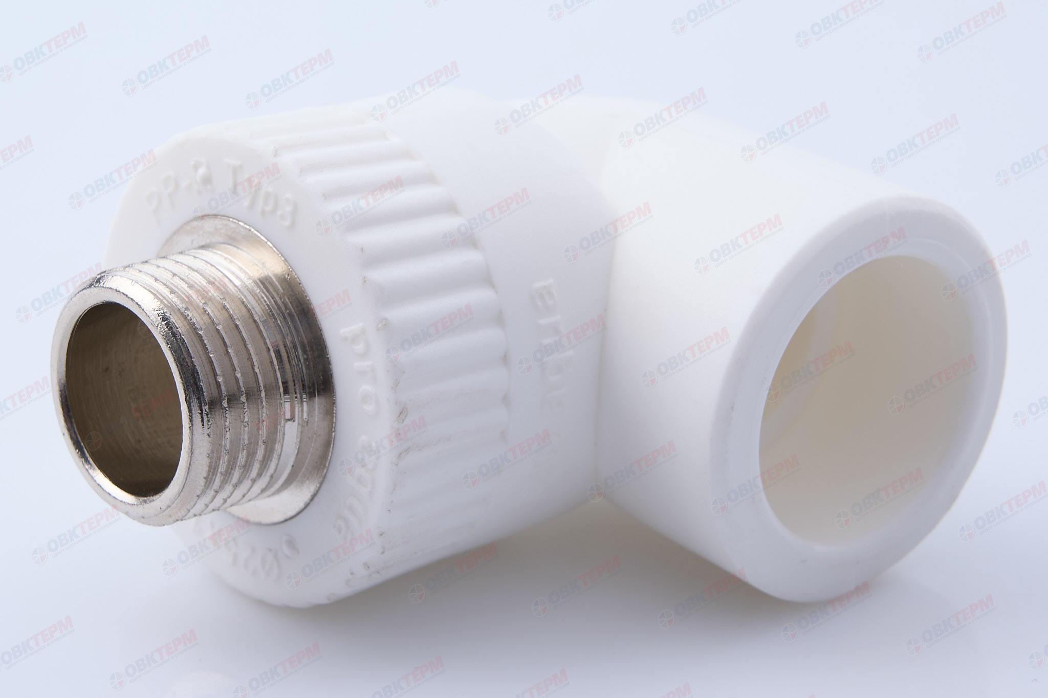 Угол с МРН  25 * 1/2"   БЕЛЫЙ   (PRO AQUA)      (100/10) - изображение №1