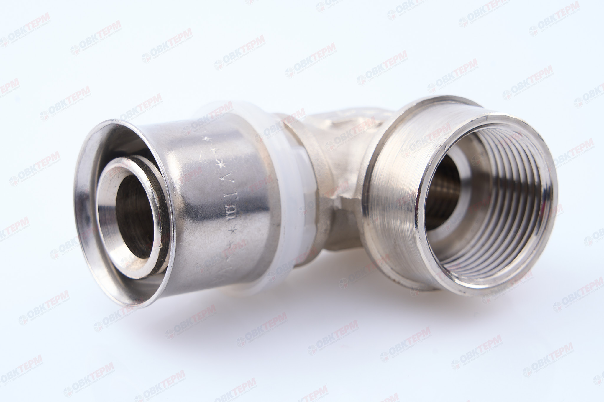 Угольник  пресс с перех. на внутр. р. Valtec 26*3/4          (5уп/60ящ) - Изображение №1