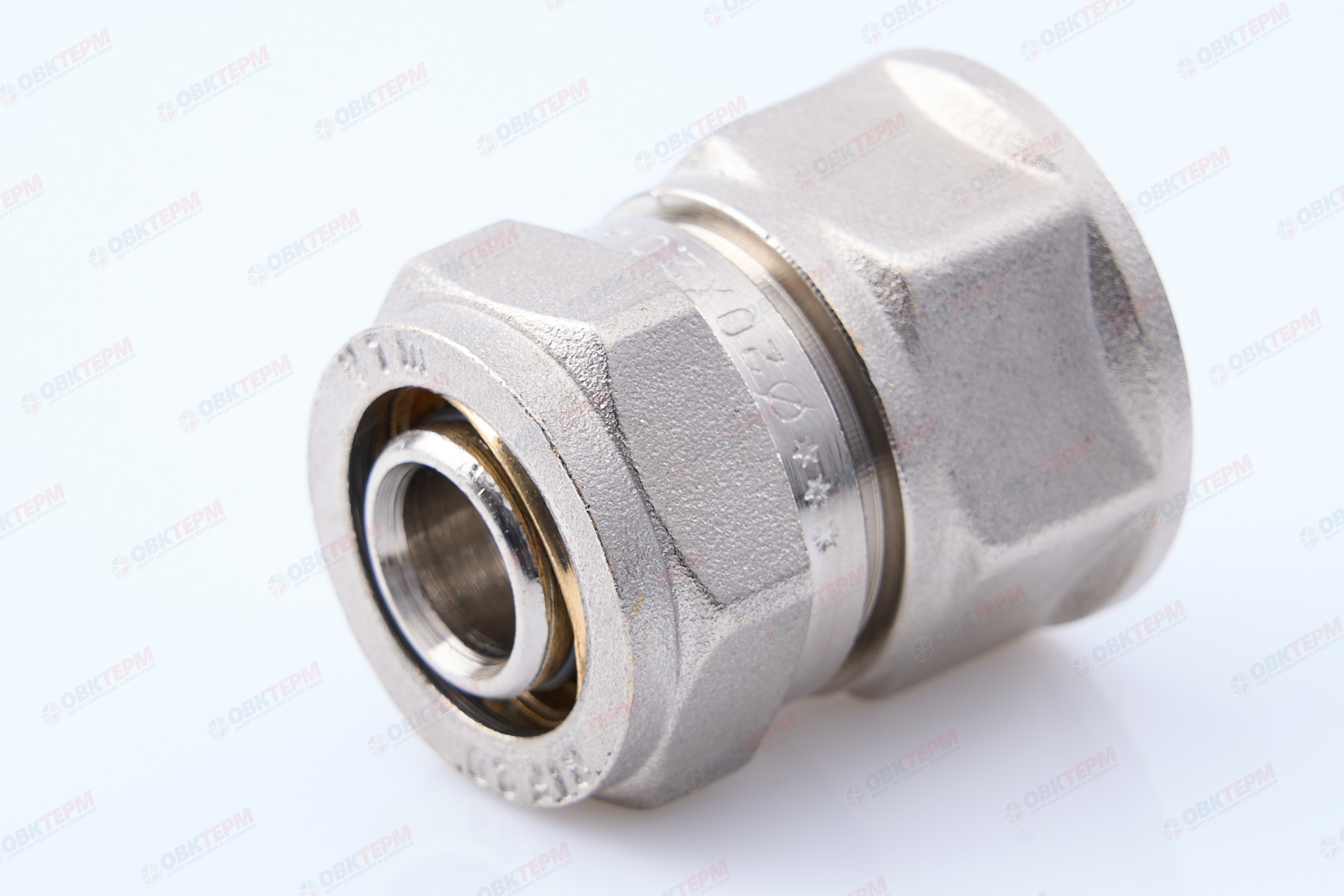 Соединитель  обжимной с переходом на вн. р Valtec 20*3/4          (10уп/100ящ) - Изображение №1