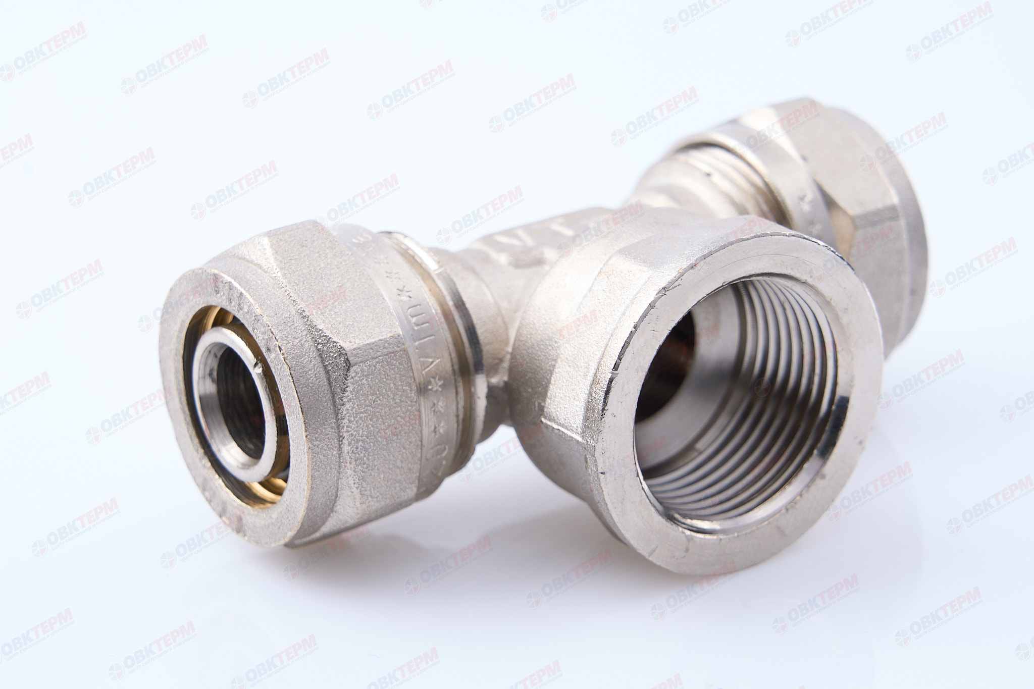 Тройник  обжимной  Valtec с переходом на вн. р. 20*3/4 - изображение №1