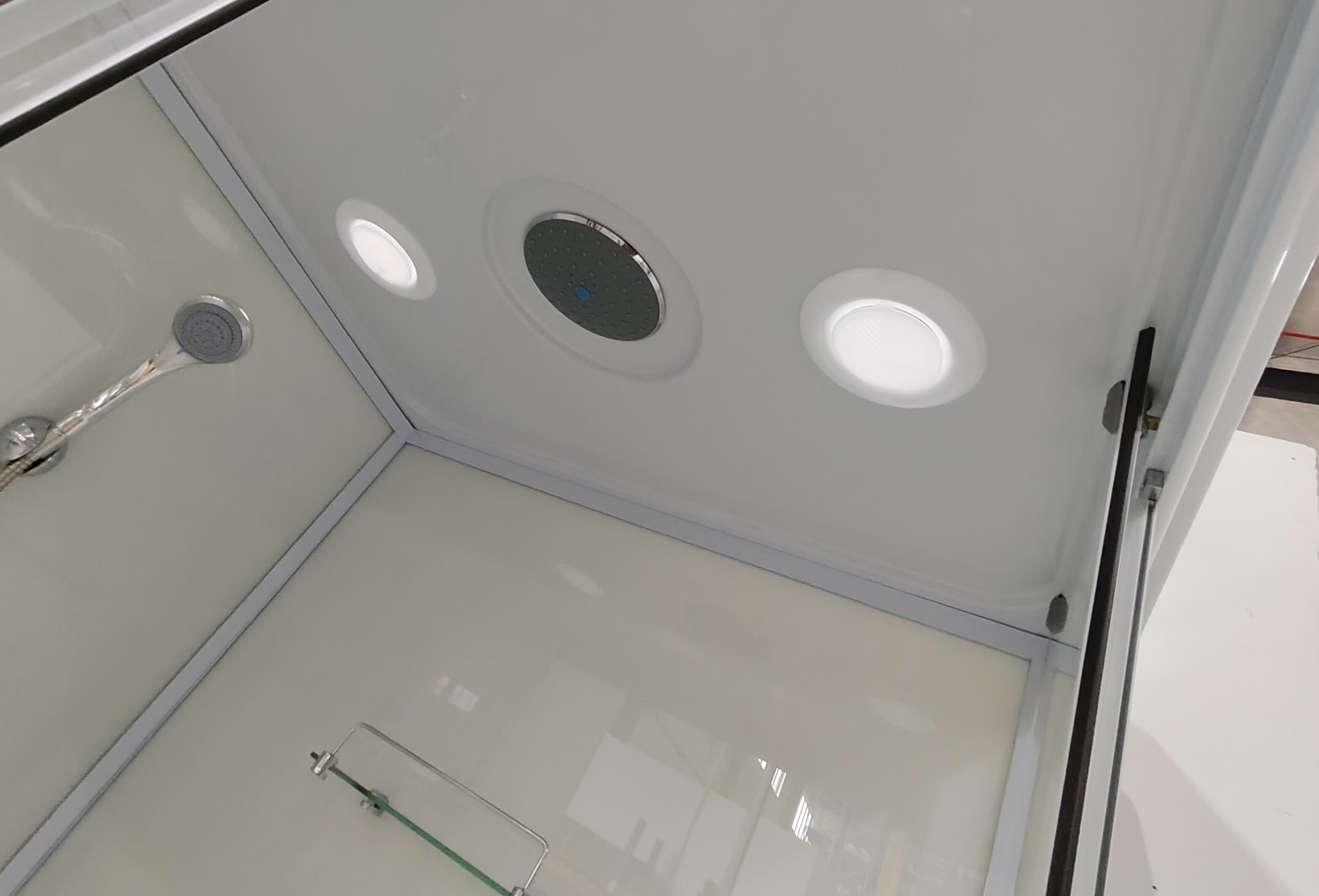 Душевая кабина ALIOTTI ALT-1280W L/R 120*80*215 (стекло 4мм, низкий поддон) 3 места - Изображение №2