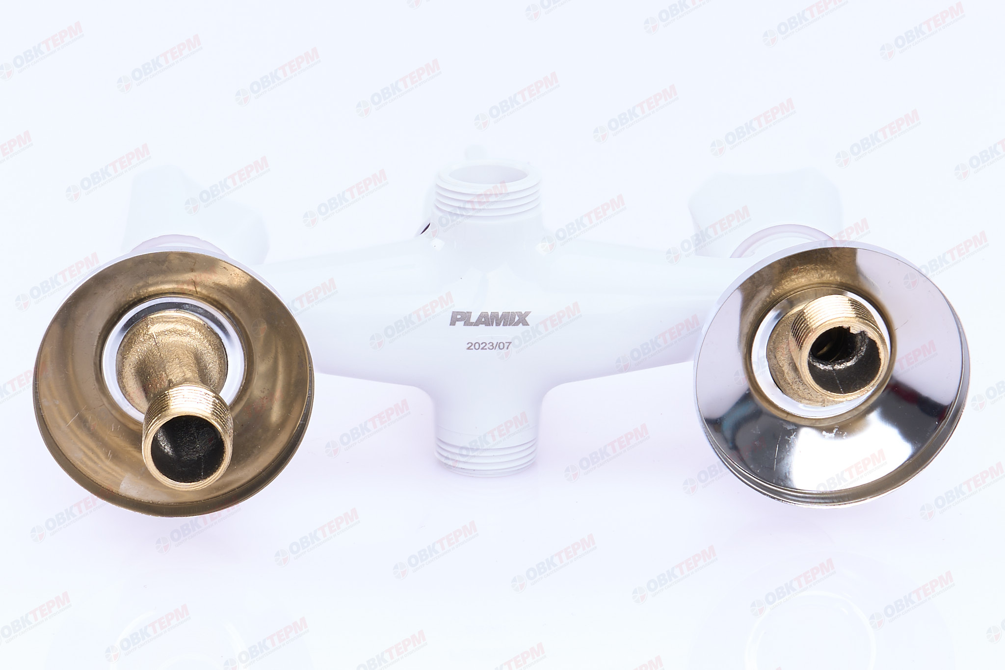 Смеситель д/ванны PLAMIX Omega-142 White, короткий (без шланга и лейки) (20шт/ящ) - Изображение №4