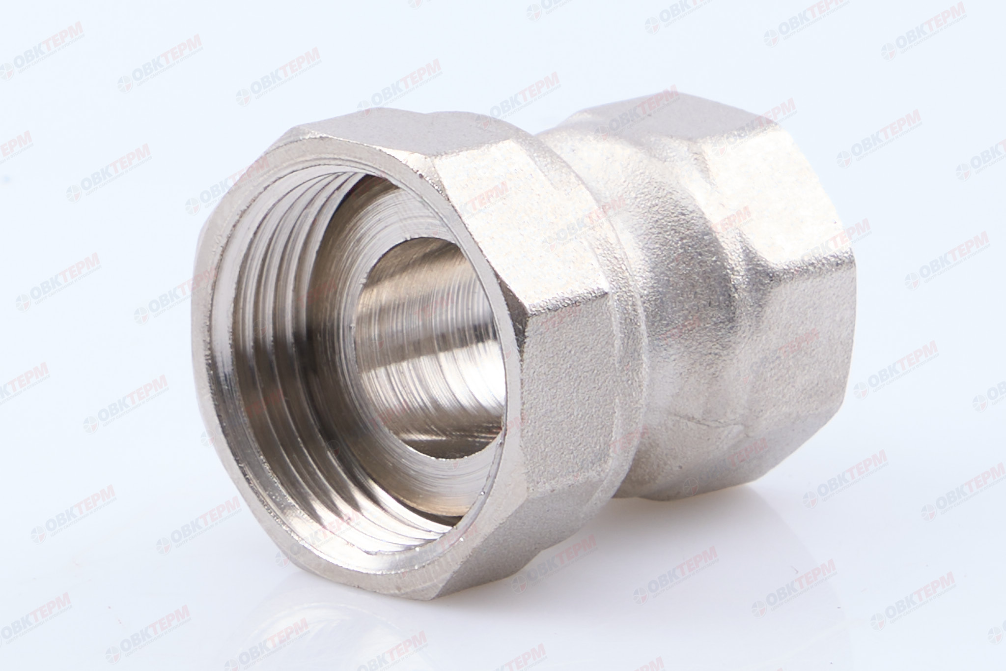 Полусгон прямой с накидной гайкой 1/2"В - 3/4"В  (Valtec)    (10уп/180ящ) - Изображение №1