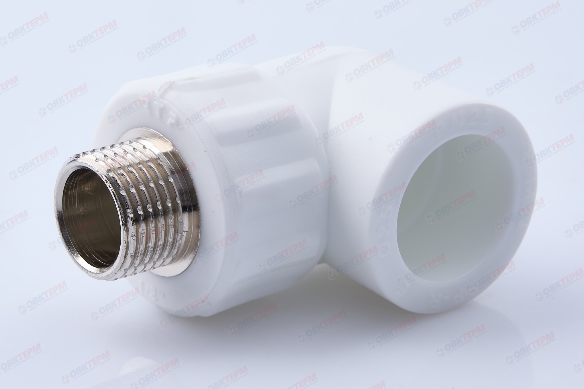 Угол с МРН  25 * 1/2"   БЕЛЫЙ PP-R   (RTP)    (100/25) - Изображение №1