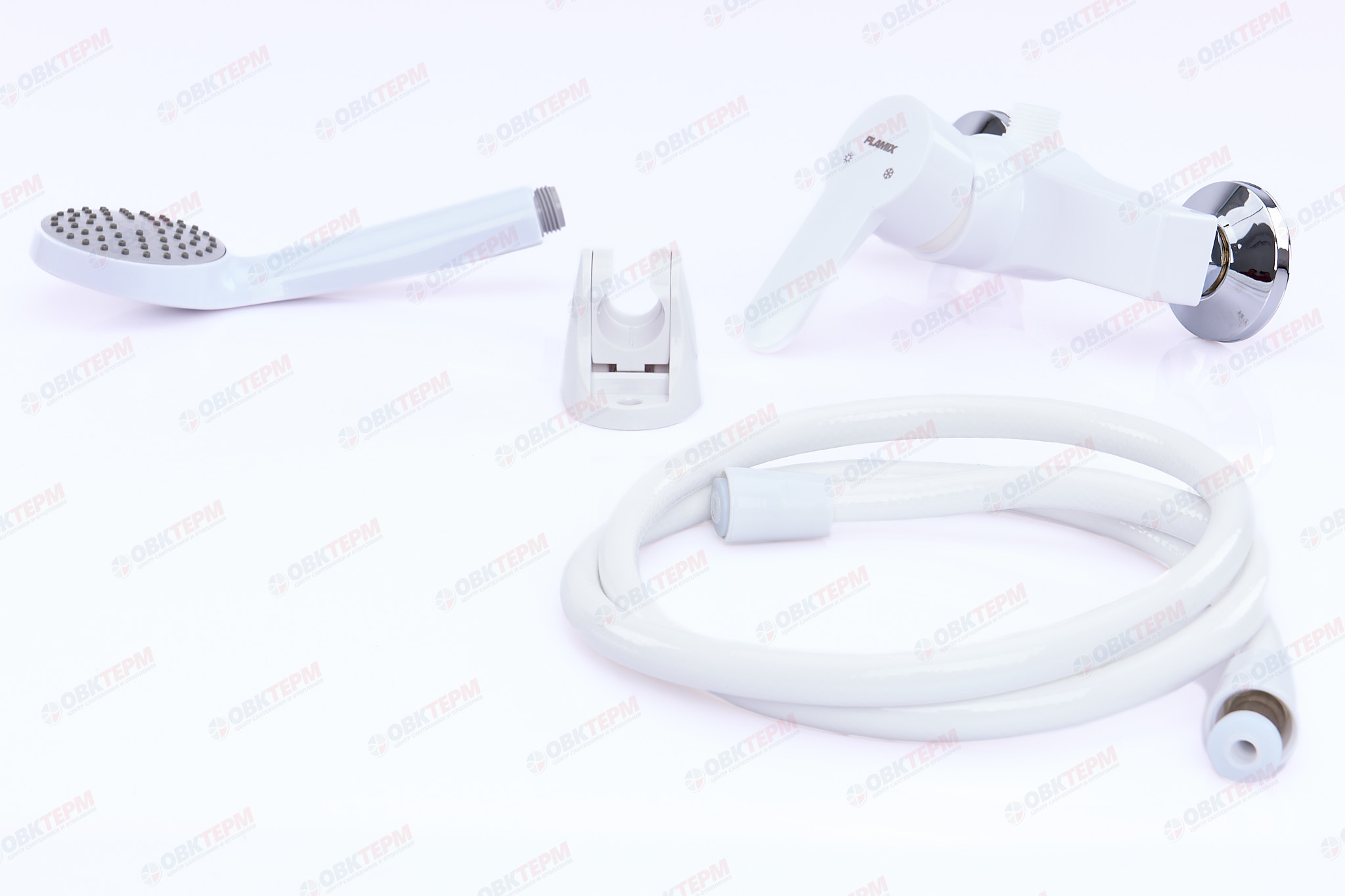 Смеситель д/душ.кабины PLAMIX Mario-003 SET WHITE (со шлангом, лейкой и кронштейном) (30шт/ящ) - Изображение №3