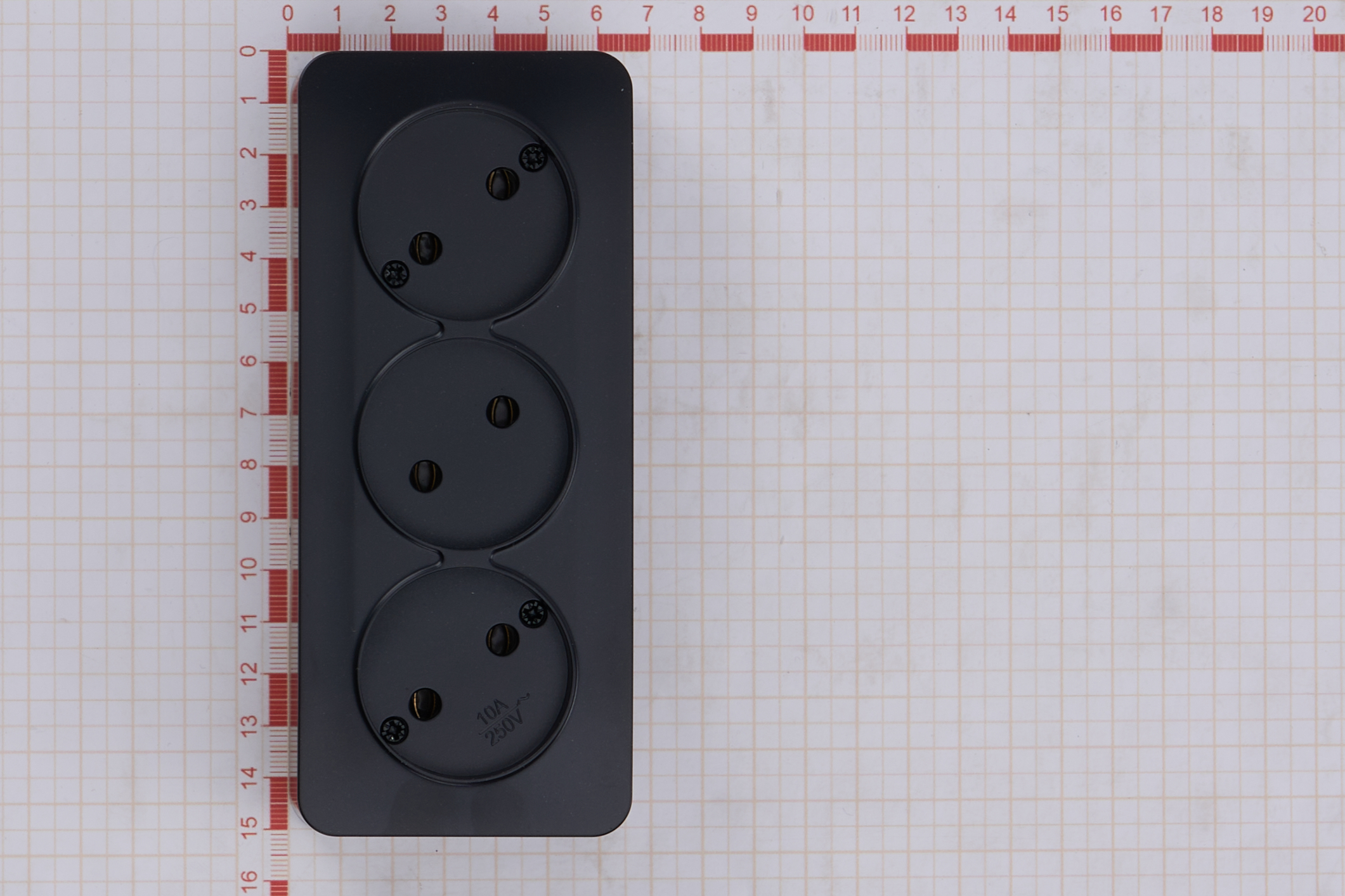 Розетка 3-местная б/з открытой установки, 250В, 10А, IP20, серия София, черный матовый, MST10-13-05 - Изображение №5