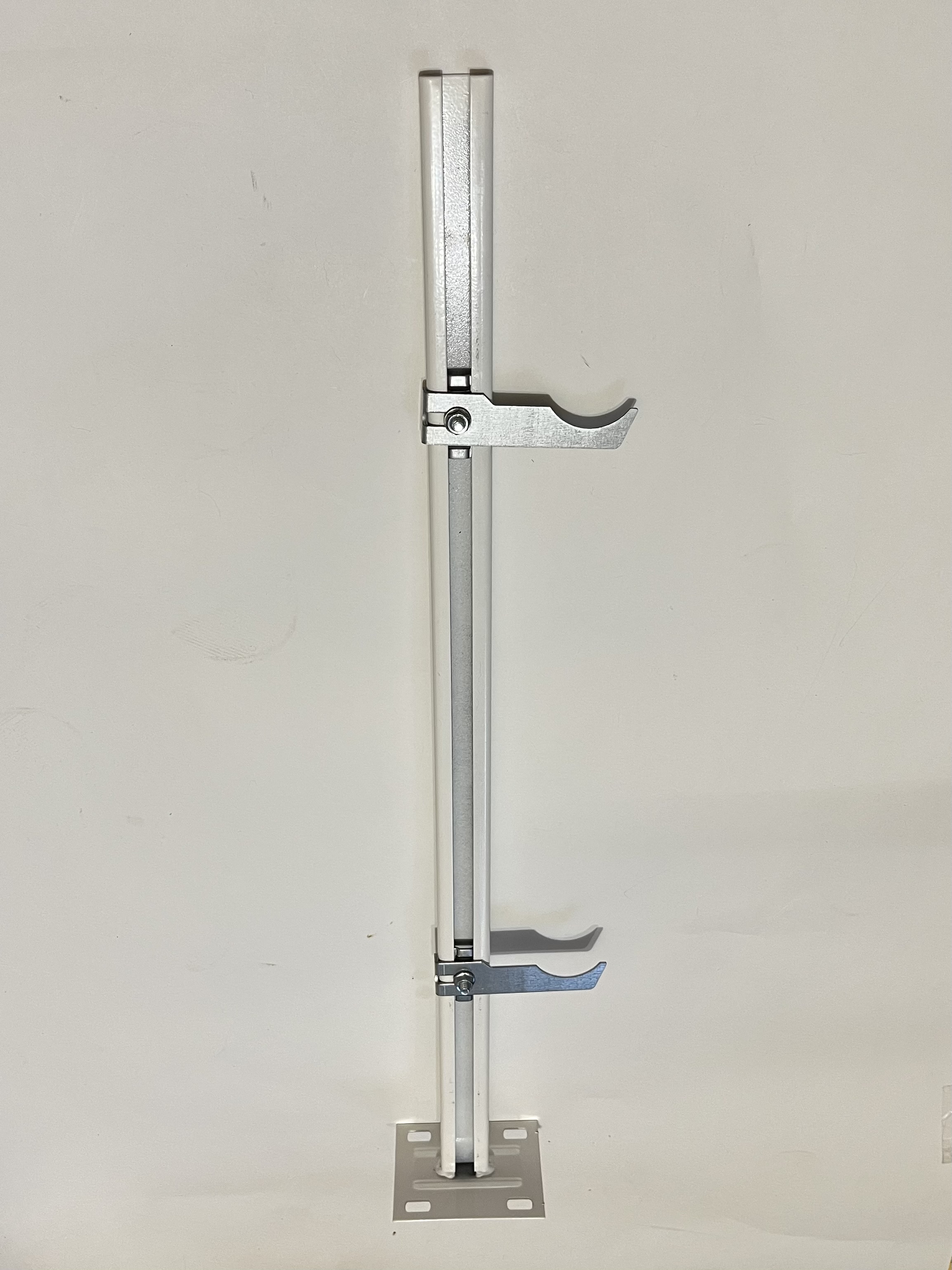 Крепление напольный для алюм и биметалл радиаторов, стойка 670 мм (20 шт/кор) - Изображение №2