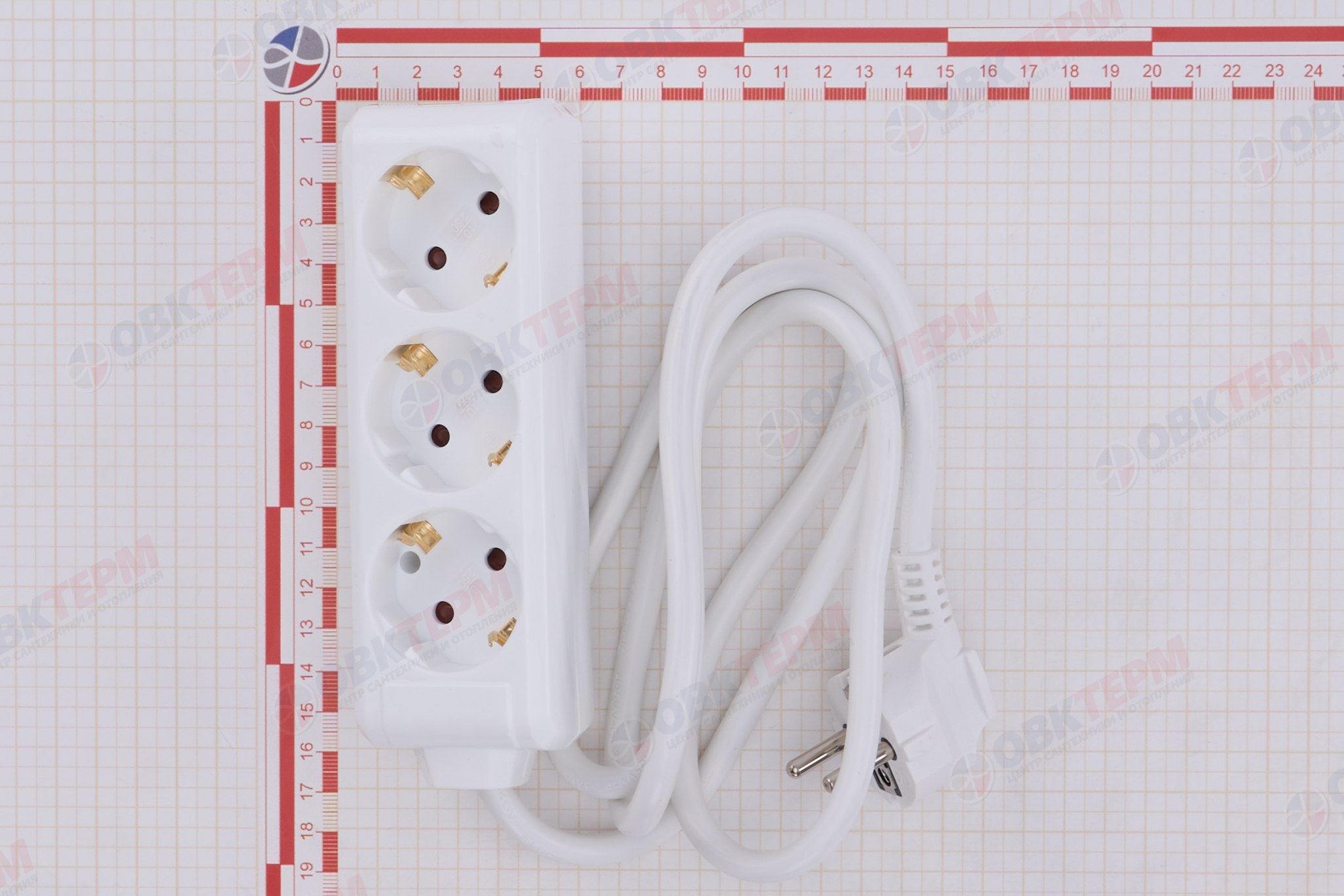 Удлинитель трёхместный 1,5м с/з, 3х1.5 10А, белый, TOKOV LIGHT - Изображение №5