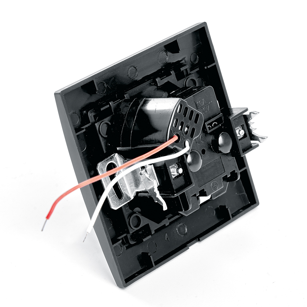 Розетка 1-местная с/з, 16А с защитной шторкой и с USB, STEKKER серия Эрна, PST16-9011-03, черный - Изображение №3