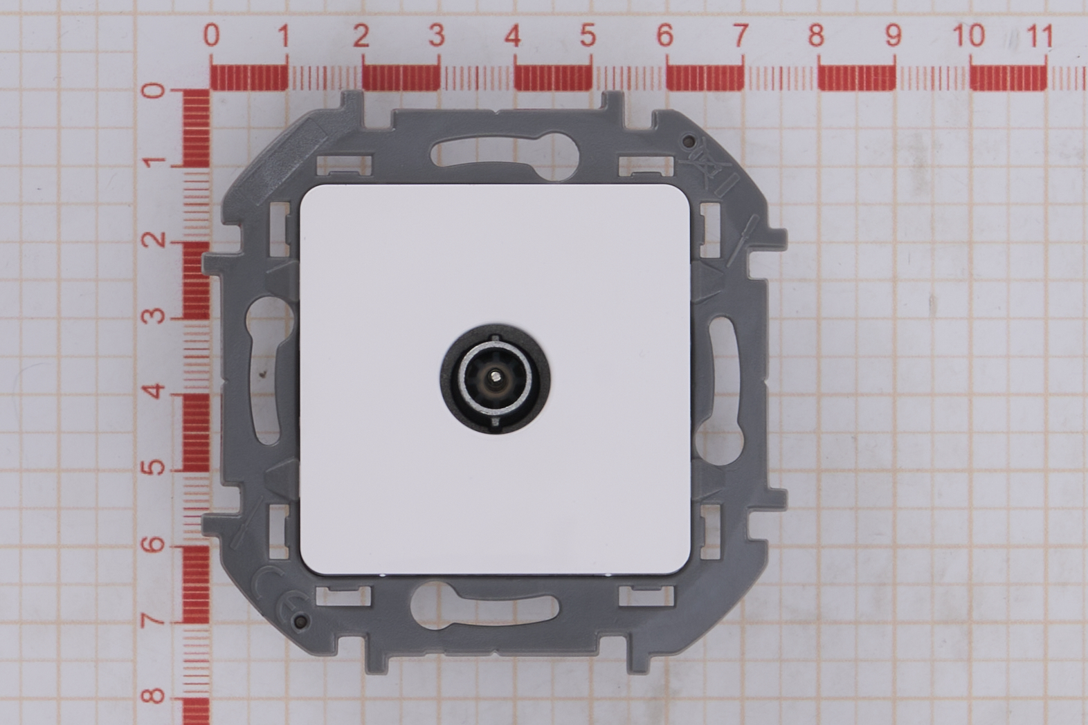 Розетка телевизионная оконечная TV 10дБ 5-862мГц механизм Белый IEK Inspiria (Legrand) - миниатюра №7