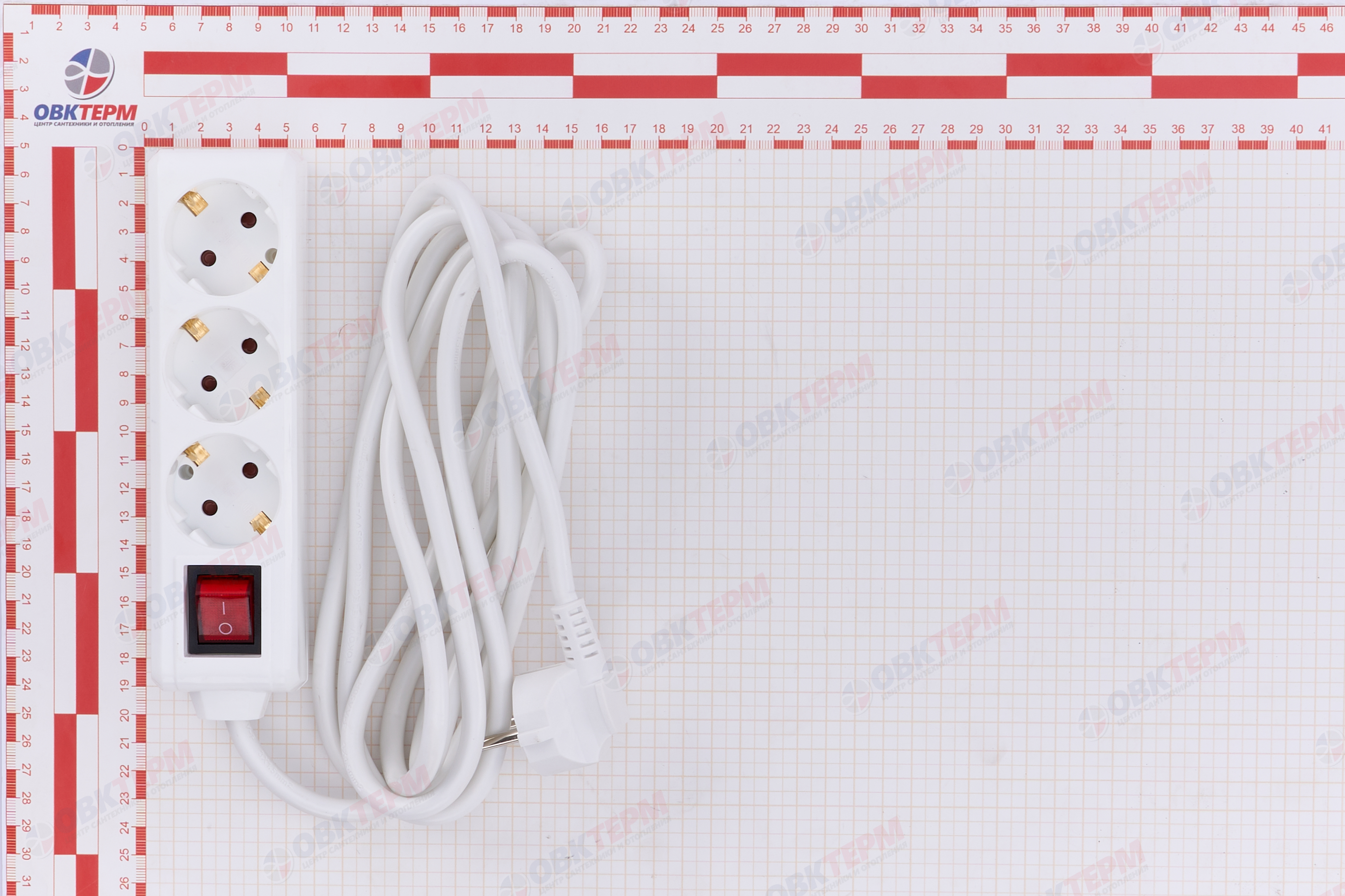 Удлинитель трёхместный 3м с/з с выкл., 3х1.5 10А, белый, TOKOV LIGHT - миниатюра №5